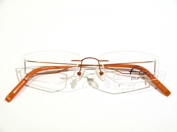 神戸のメガネ　さんプラザコンタクトレンズ　メガネ店　Flair（フレア）のメガネ