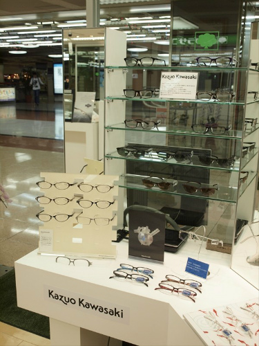 神戸のメガネ　さんプラザコンタクトレンズ　メガネ店　カズオカワサキのメガネ