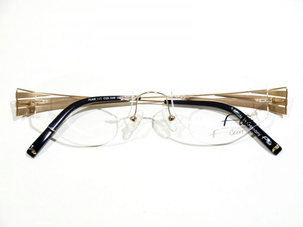 神戸のメガネ　さんプラザコンタクトレンズ　メガネ店　Flair（フレア）のメガネ