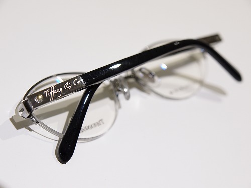 『ティファニー』のメガネ