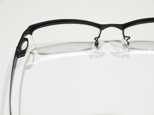 アミパリのメガネ