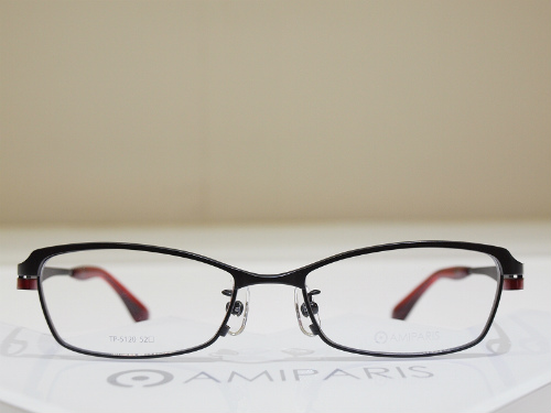 アミパリのメガネ
